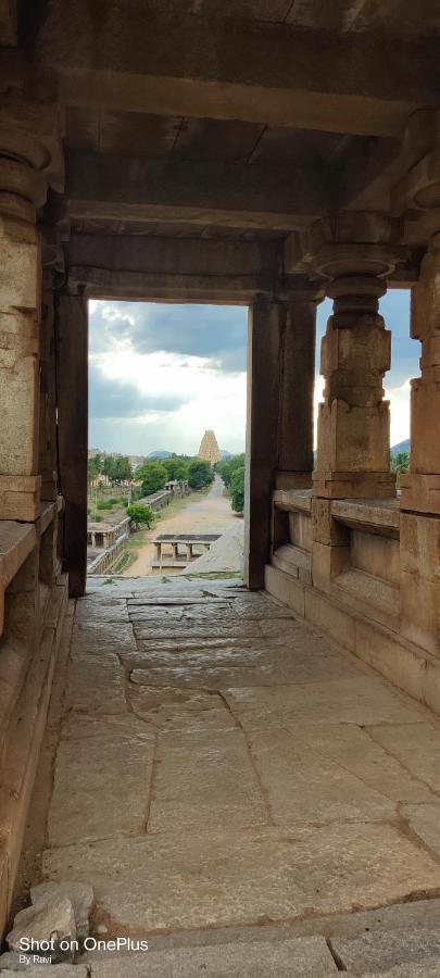 Akash Homestay Hampi Exteriör bild