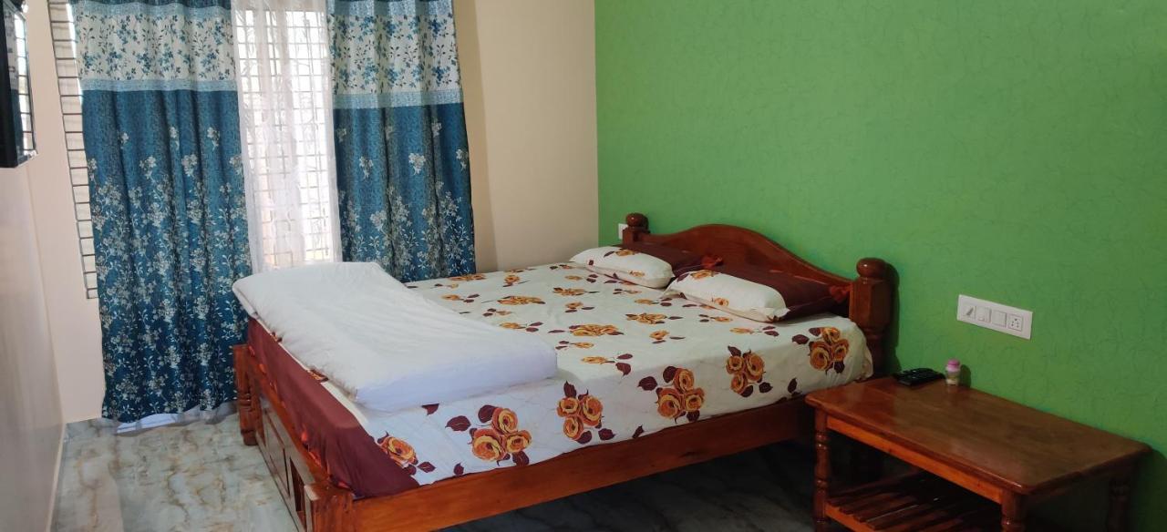 Akash Homestay Hampi Exteriör bild