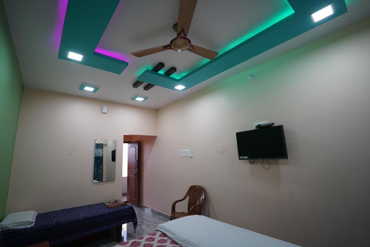 Akash Homestay Hampi Exteriör bild