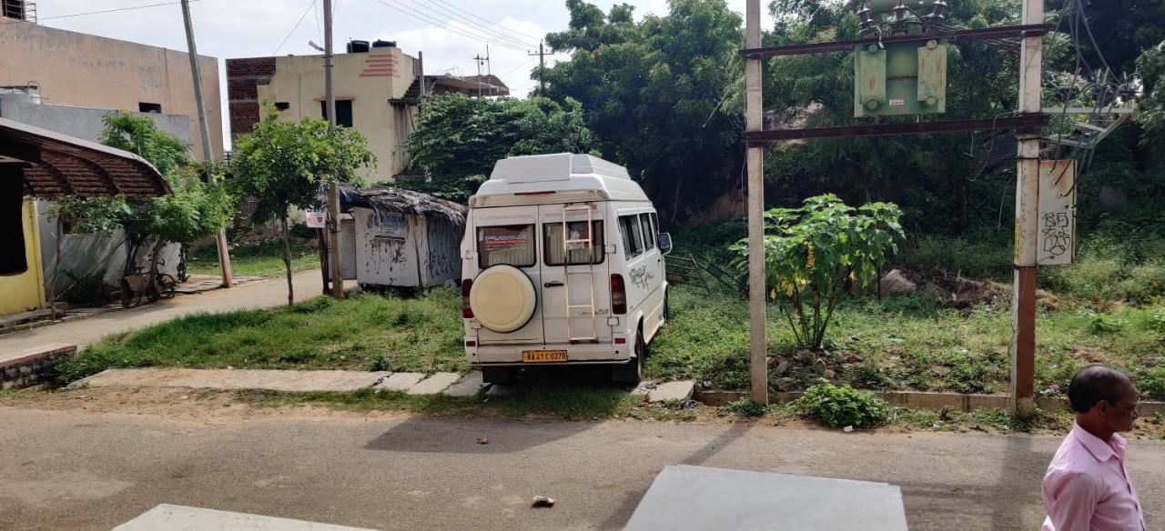Akash Homestay Hampi Exteriör bild