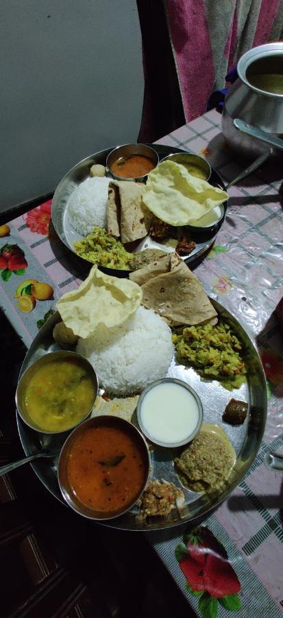 Akash Homestay Hampi Exteriör bild