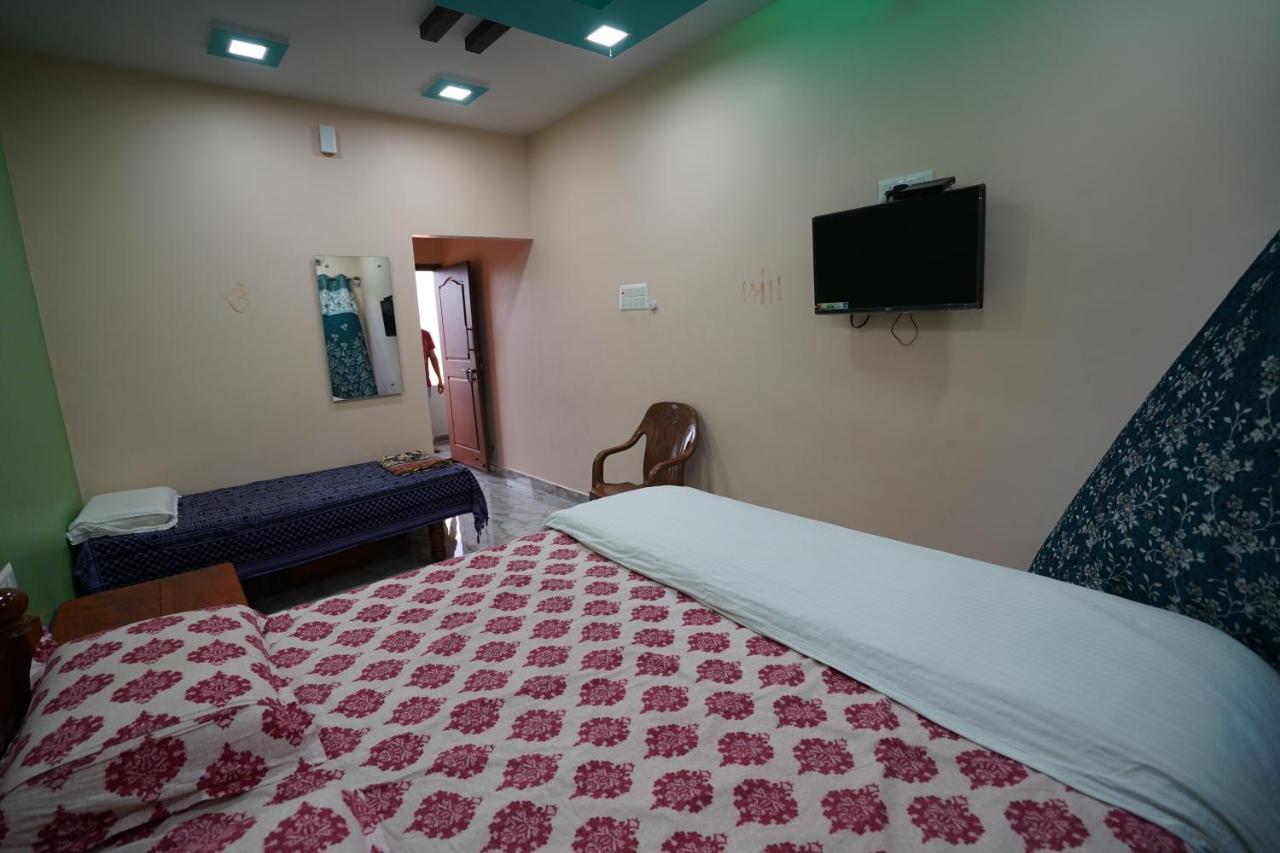 Akash Homestay Hampi Exteriör bild