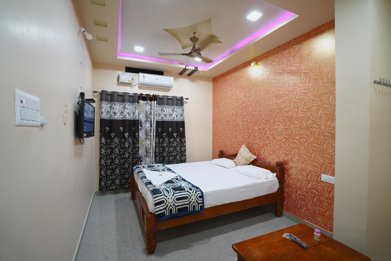 Akash Homestay Hampi Exteriör bild